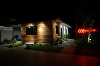 Happy Field Resort Cha-Am,Cha-Am>>Ban Nai Dong,3 star