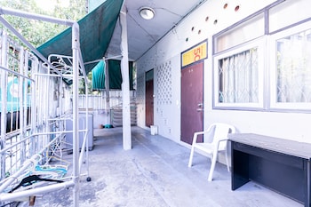 freesia saladaeng silom apartments