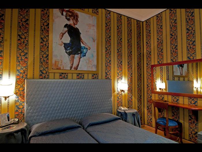 hotel lirico