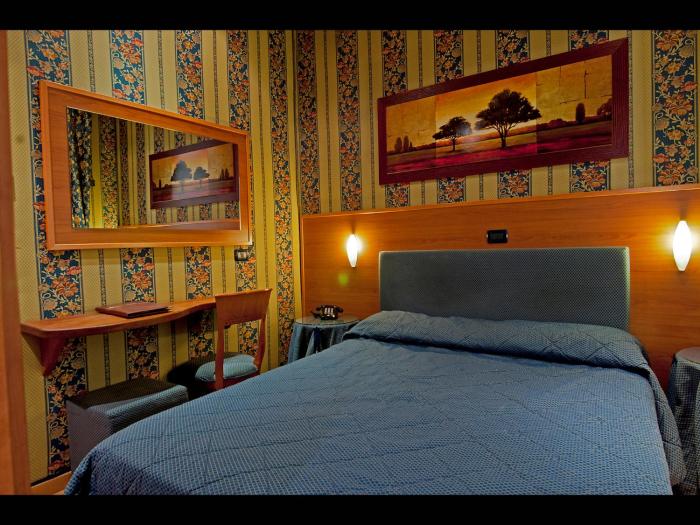 hotel lirico
