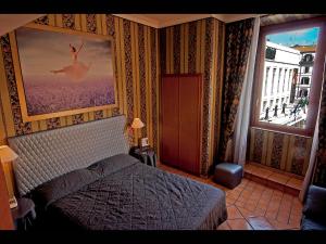 hotel lirico