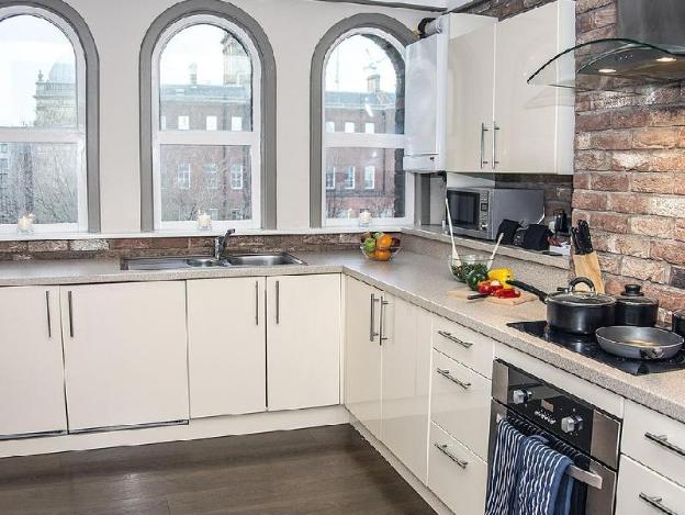 base serviced apartments sir thomas street