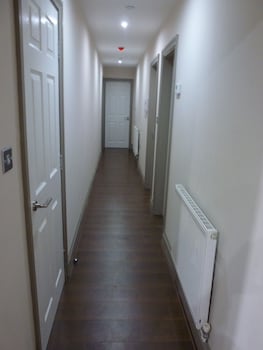 base serviced apartments sir thomas street