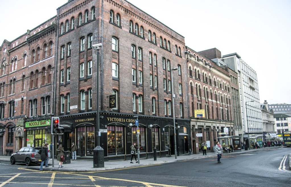 base serviced apartments sir thomas street