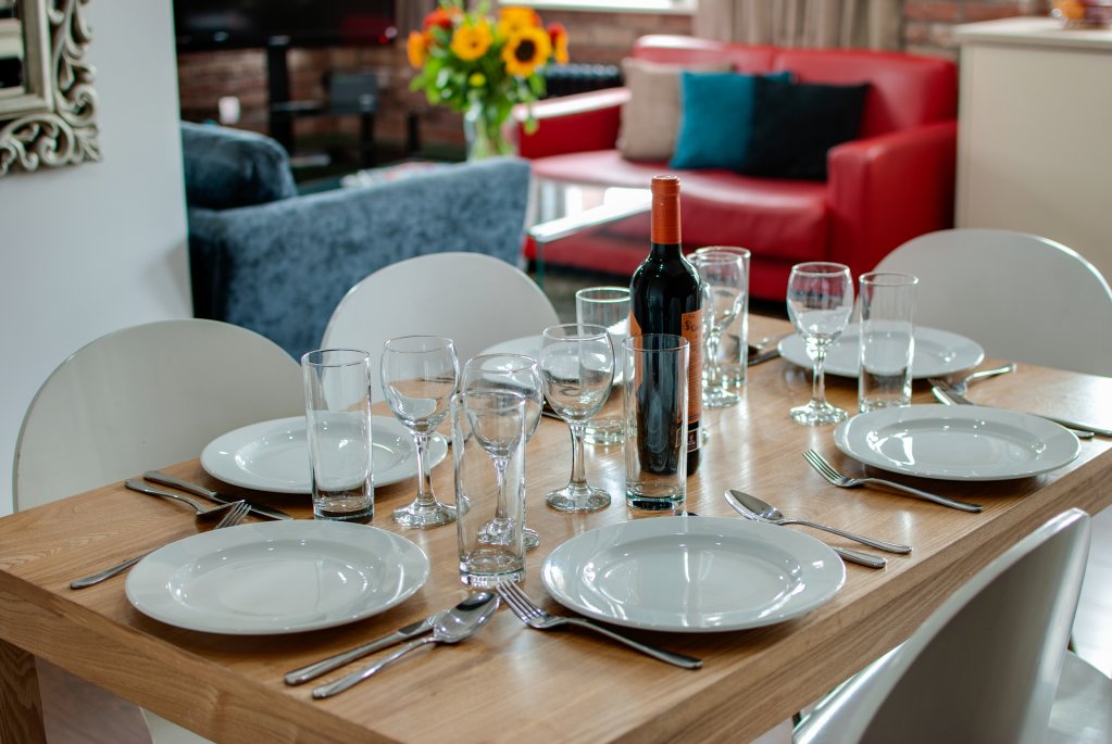 base serviced apartments sir thomas street