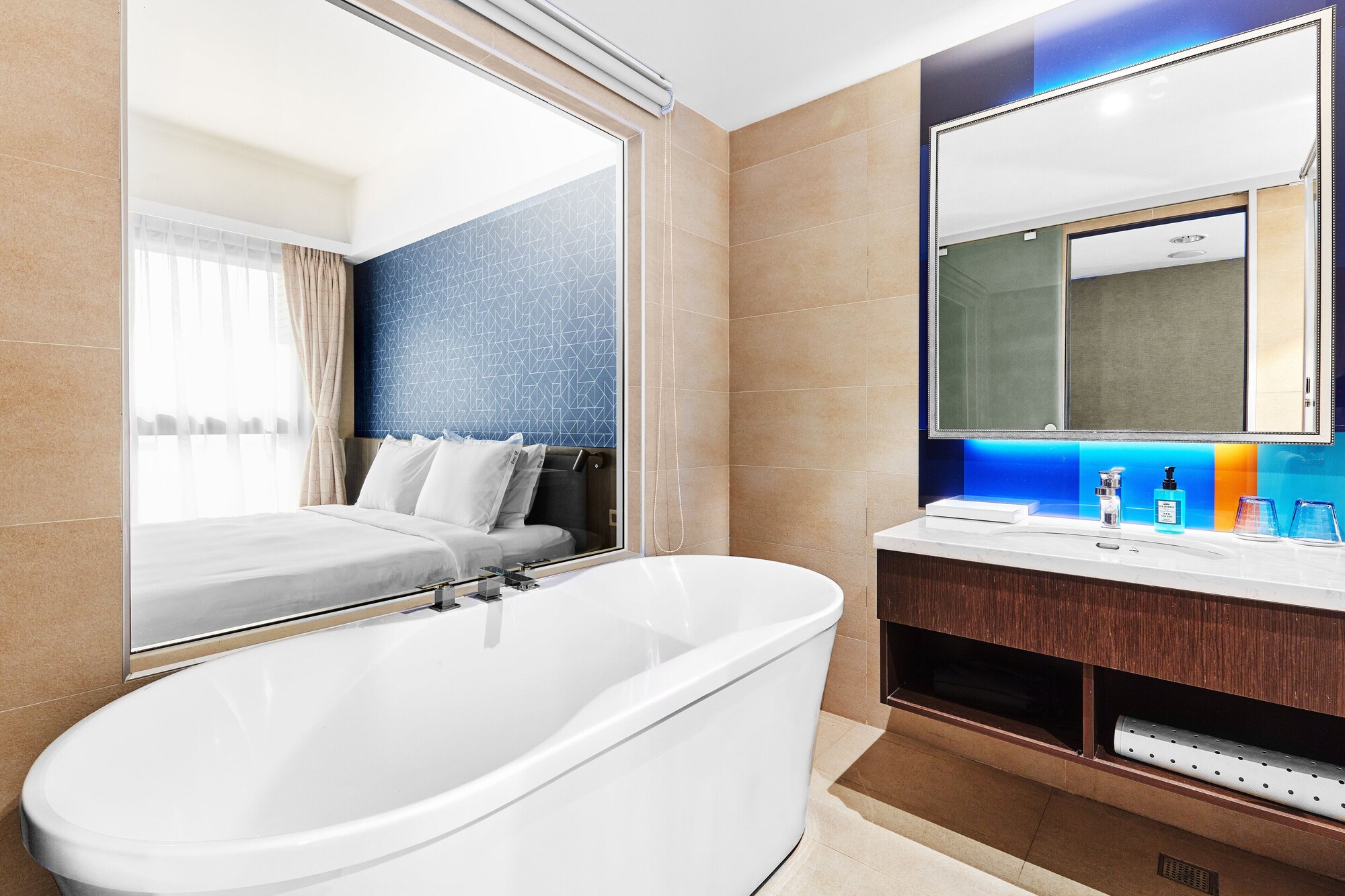holiday inn express kaohsiung love river by ihg