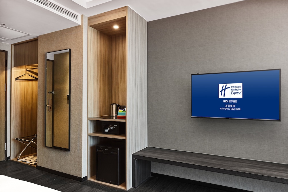 holiday inn express kaohsiung love river by ihg