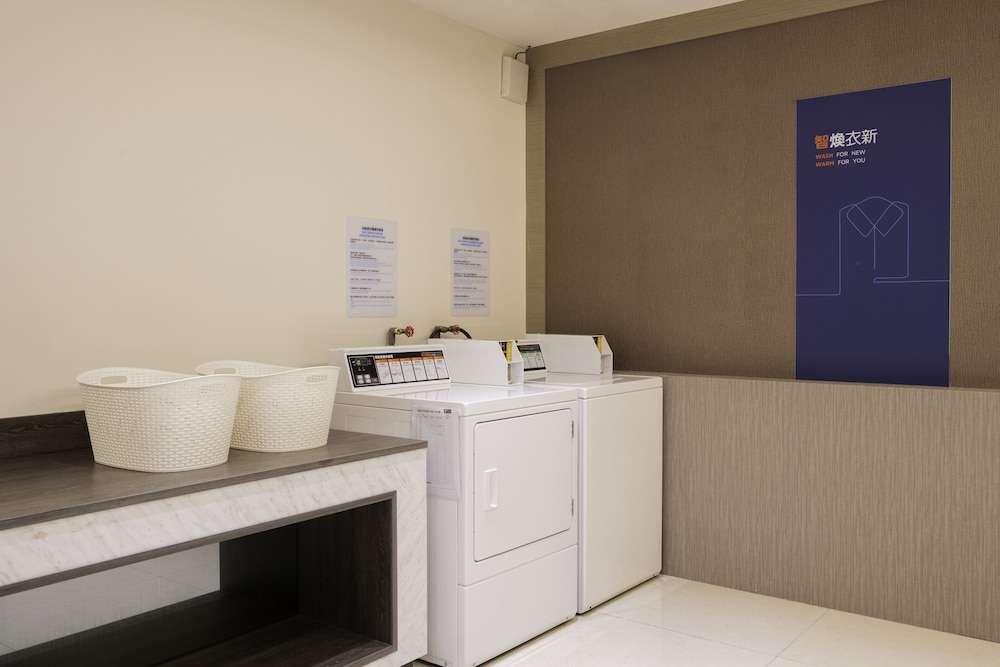 holiday inn express kaohsiung love river by ihg