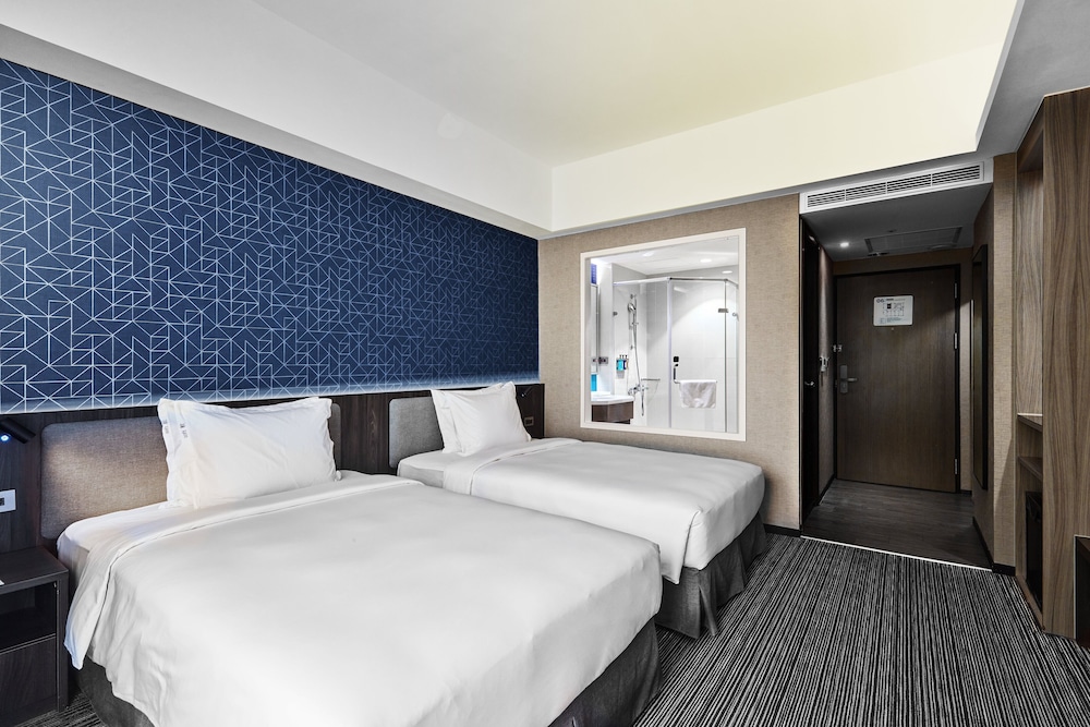 holiday inn express kaohsiung love river by ihg