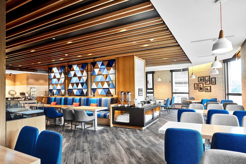 holiday inn express kaohsiung love river by ihg