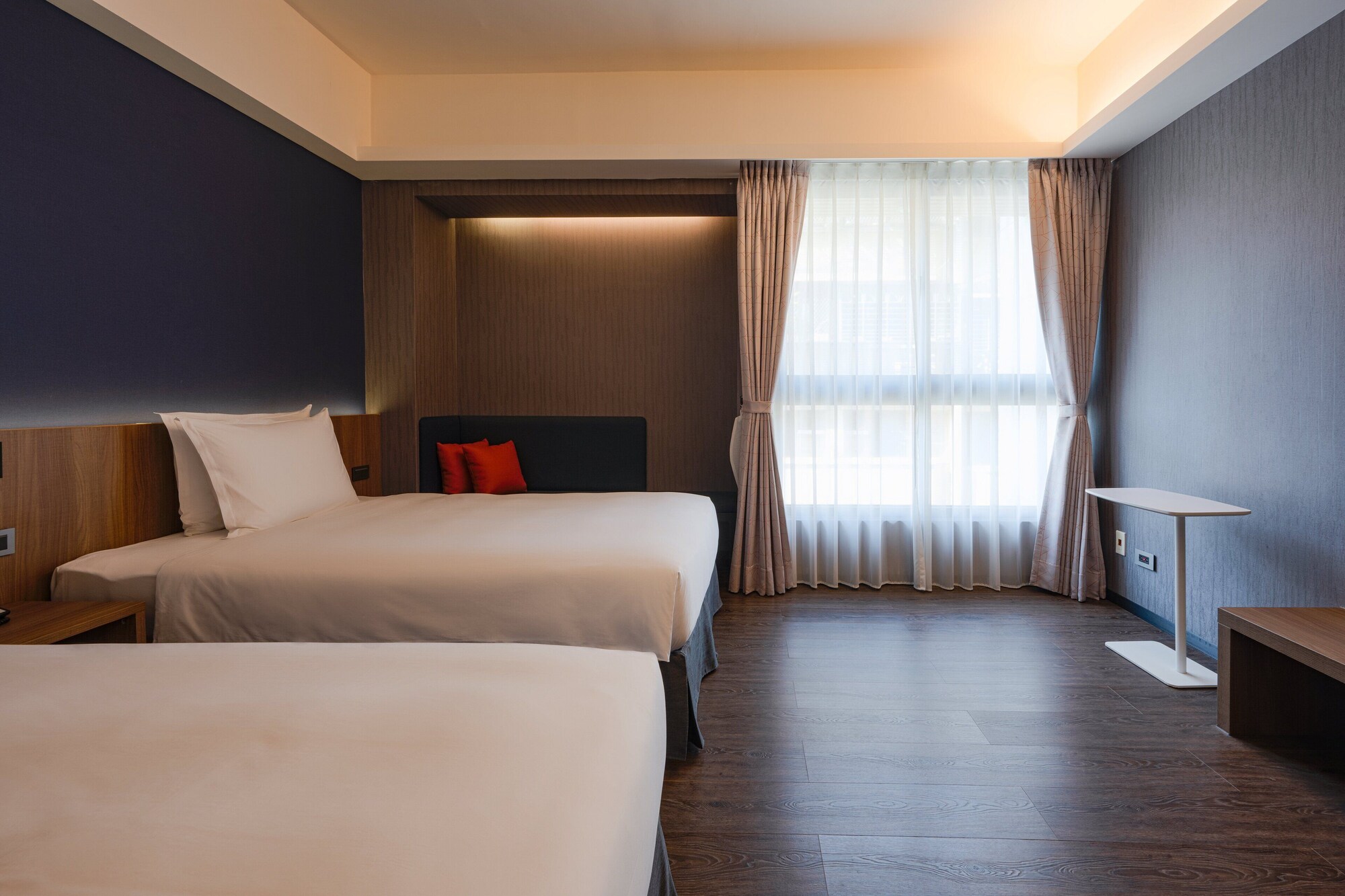holiday inn express kaohsiung love river by ihg
