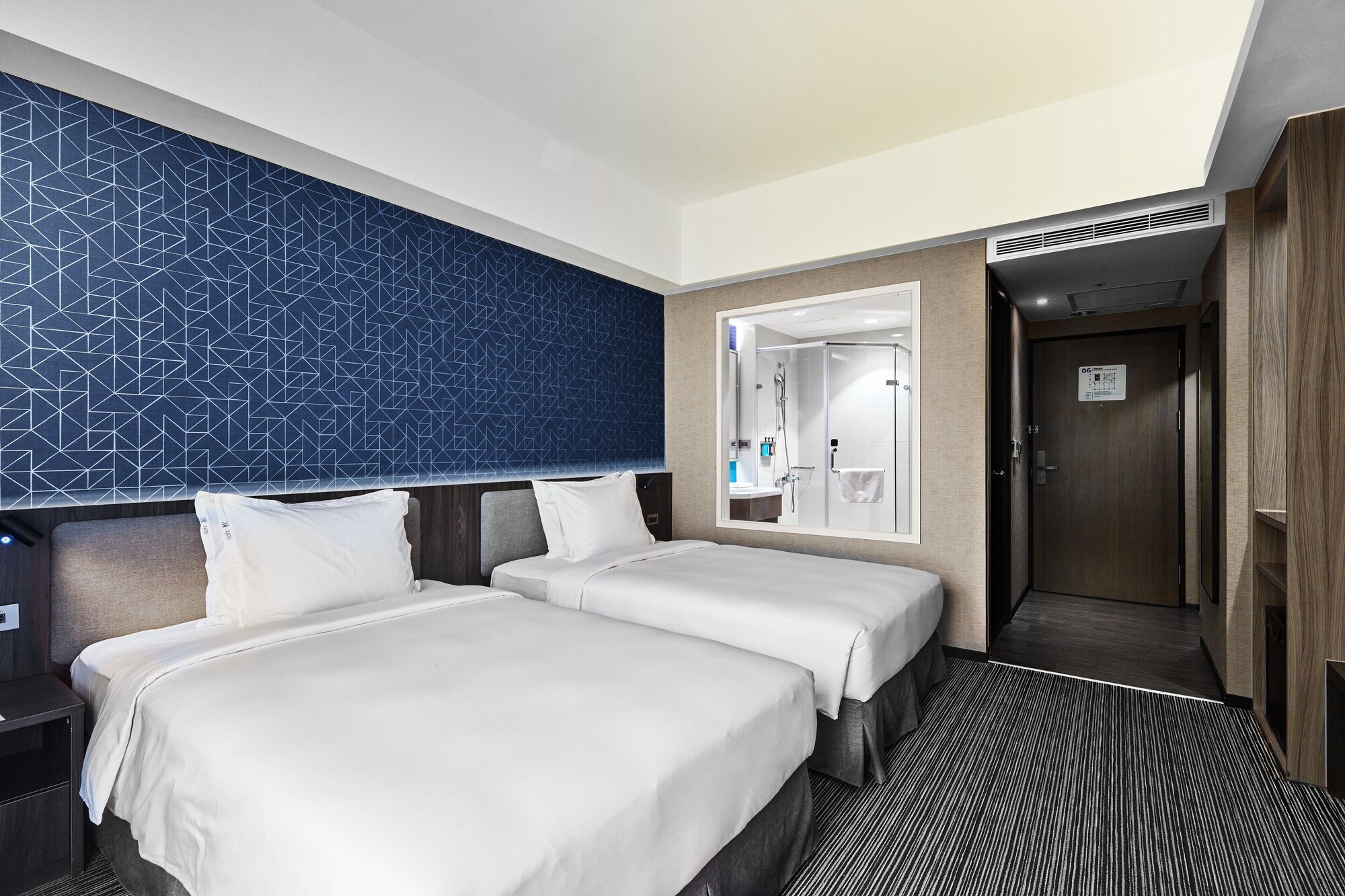 holiday inn express kaohsiung love river by ihg