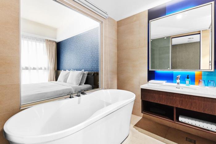 holiday inn express kaohsiung love river by ihg