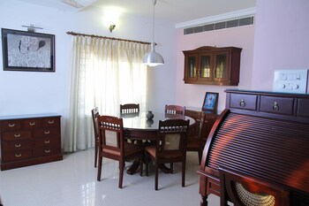 Fort Beach Service Apartment,Kerala>>Ernakulam,3 star
