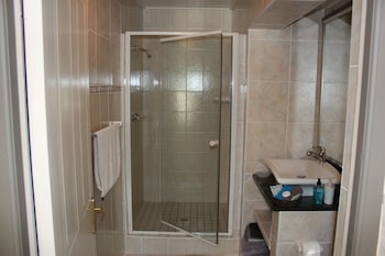 cloverleigh guest house adults only