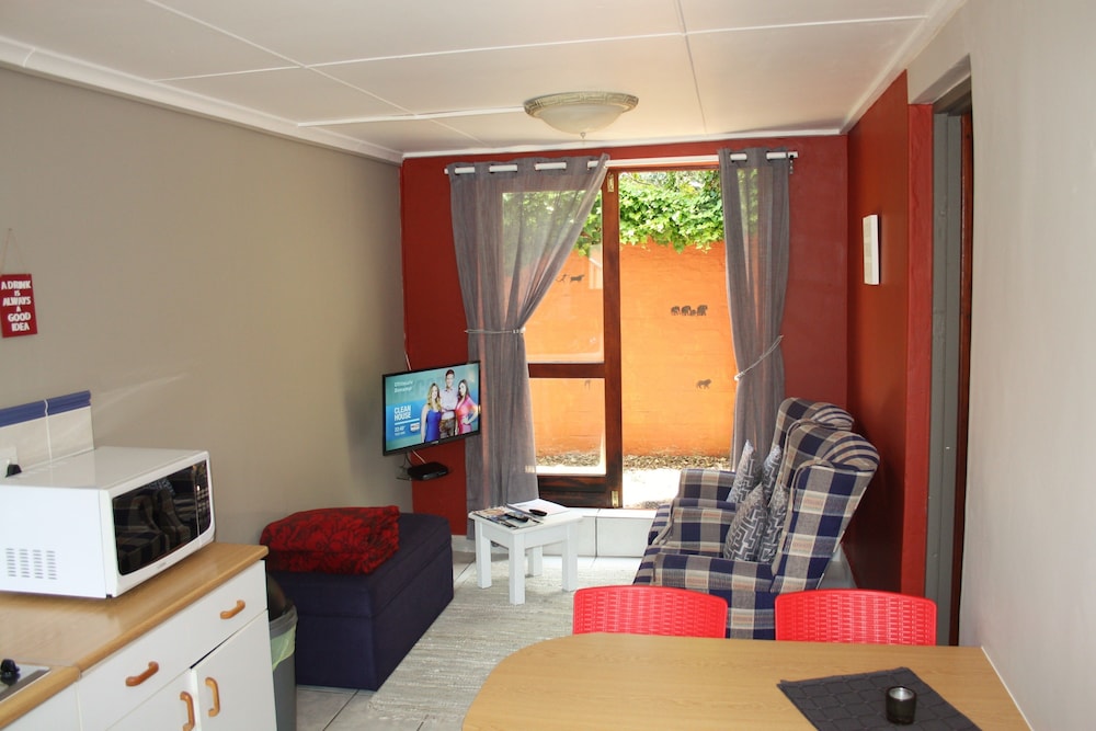 cloverleigh guest house adults only