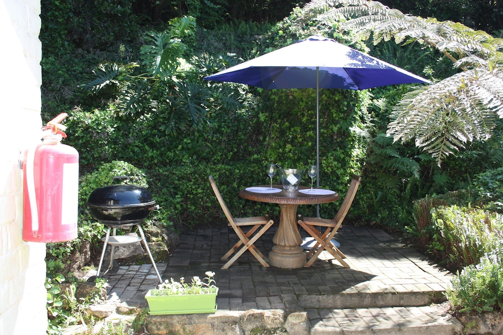 cloverleigh guest house adults only