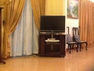 Hotel Margaret Villa,Near Embekke Temple,3 star