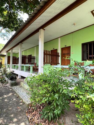sandee bungalows
