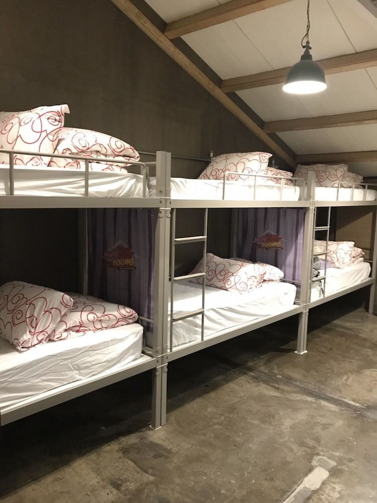 may rooms taipei nangang station