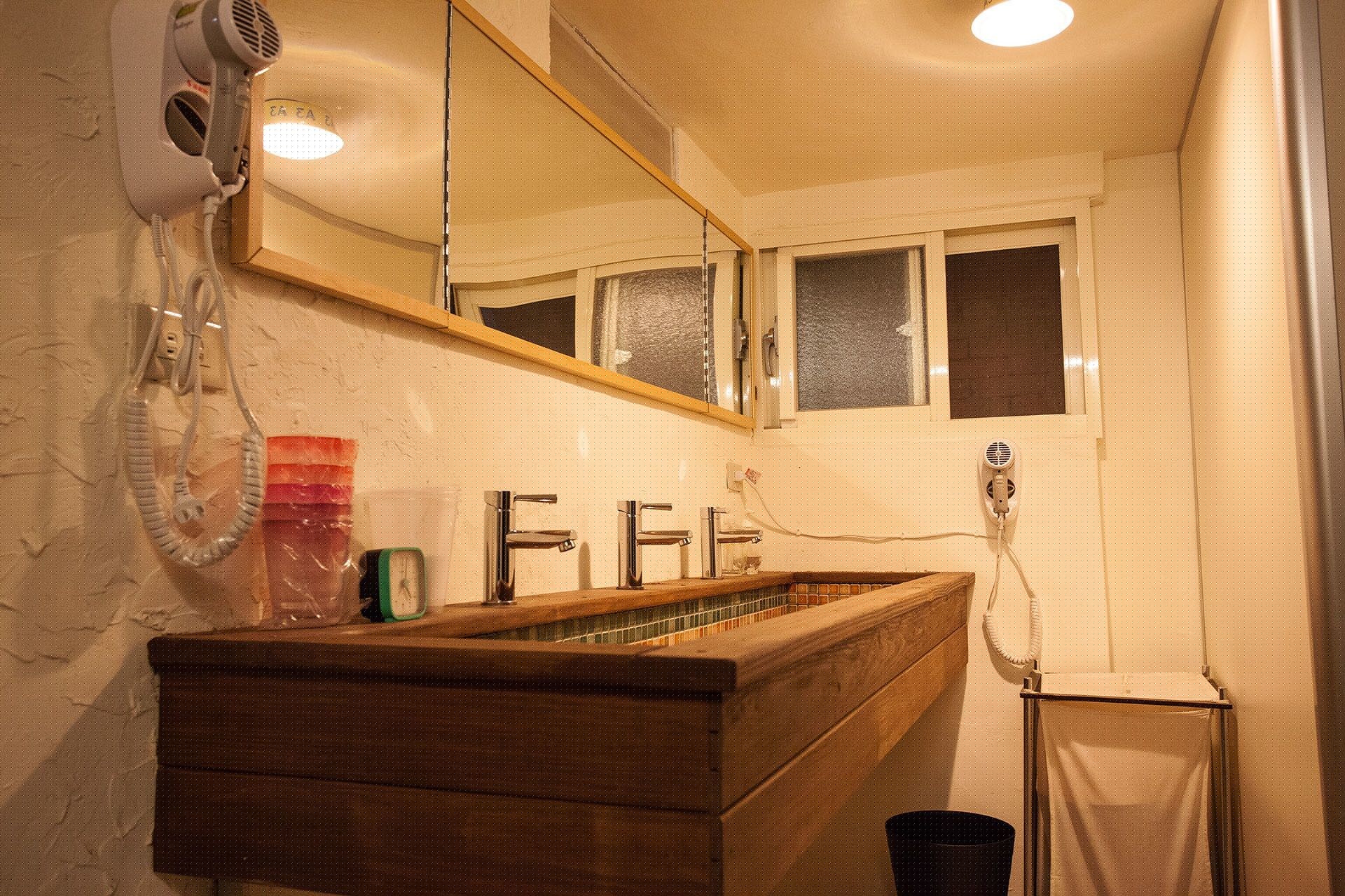 may rooms taipei nangang station