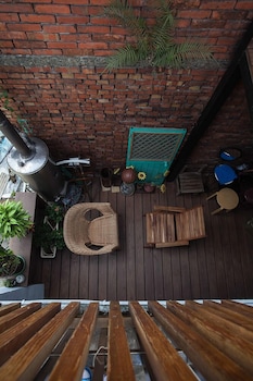 may rooms taipei nangang station