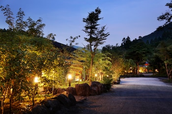 yufuin ryoan wazanhou