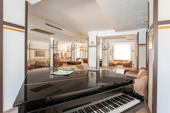 hotel mediterraneo