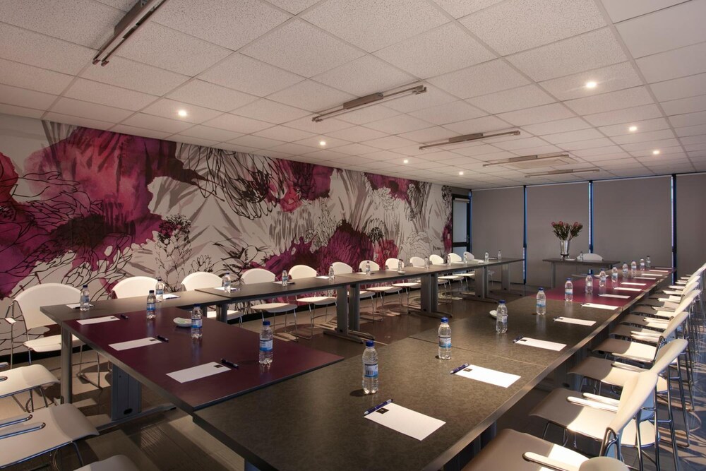 absolute farenden apartments