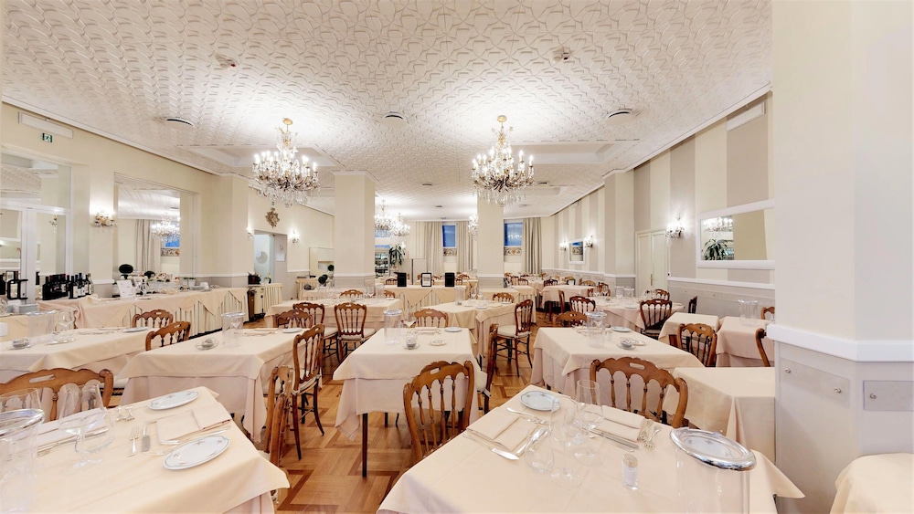 hotel metropole