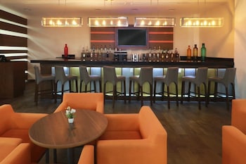 wyndham garden guadalajara acueducto