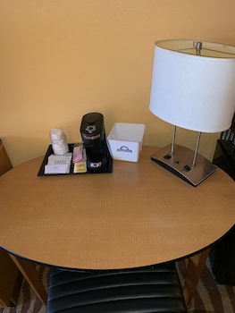 days inn and suites by wyndham albany