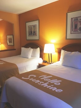 days inn and suites by wyndham albany