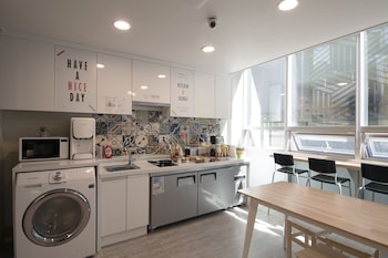 oyo hostel myeongdong 1