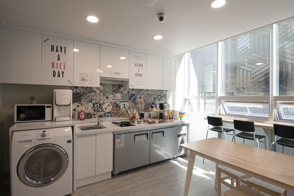 oyo hostel myeongdong 1