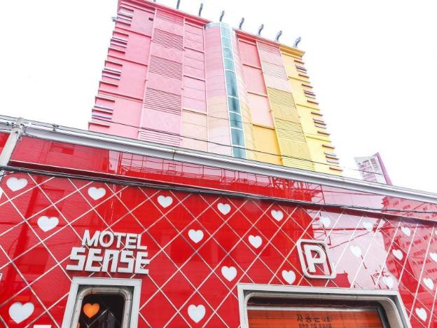 sense motel