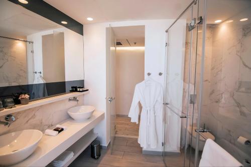 65 hotel rothschild tel aviv an atlas boutique hotel