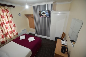 woodlands lodge ilford