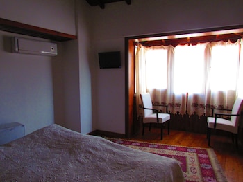 amazon petite palace