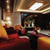seven roses hotel