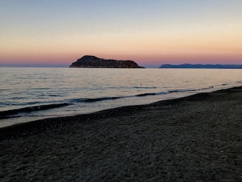 platanias