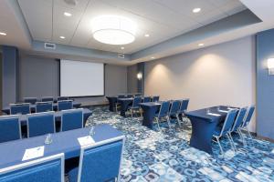 homewood suites by hilton grand rapids downtown