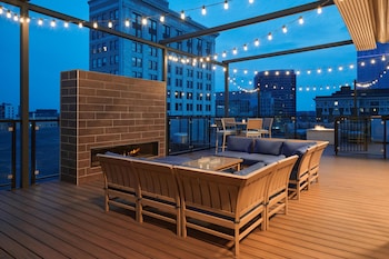 homewood suites by hilton grand rapids downtown