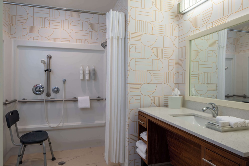 home2 suites by hilton gulfport i 10