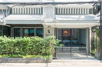 White Ivory Bed & Breakfast,Khlong San>>Bangkok,3 star