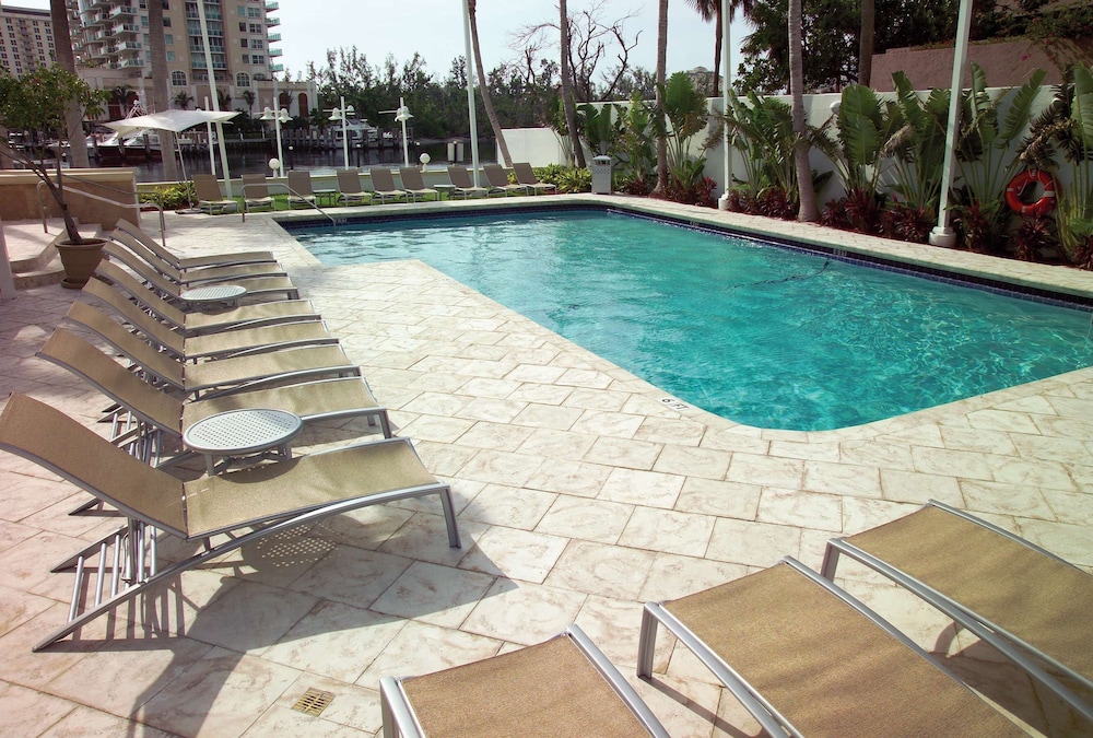 galleryone a doubletree suites by hilton hotel