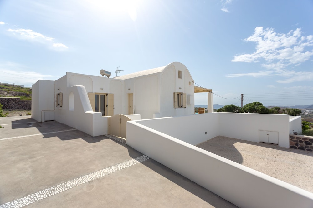 white orchid villa