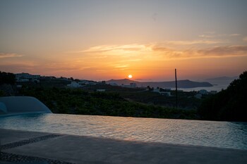white orchid villa
