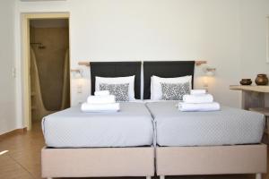 white orchid villa