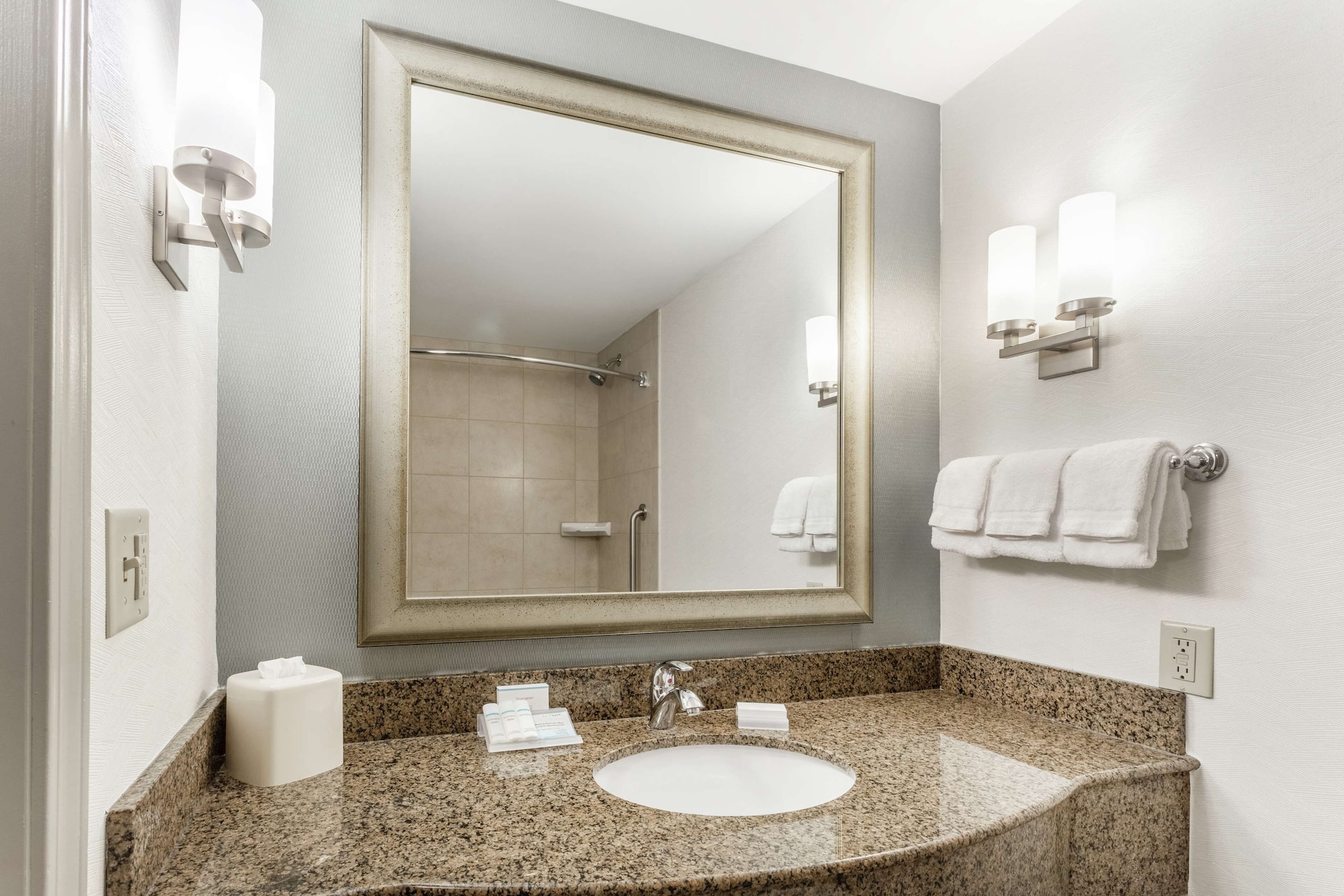 hilton garden inn albany suny area